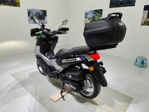 Nouveau Scooter Baoma UE Modèle Populaire Moto de Route à Essence 72V Haute Performance 80km/h - Product Image 4