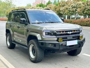 Fangchengbao Denza BAO5 2025 SUV Híbrido Enchufable Usado, Max SmartDrive Todoterreno, 125 km de Autonomía Eléctrica, Potente PHEV, Bajo Kilometraje - Product Image 3