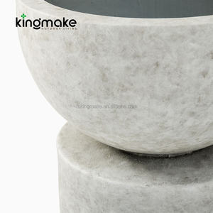 أواني زهور عصرية بسيطة ومتينة من الخرسانة المقواة بالألياف الزجاجية، بتصميم مخصص للاستخدام الخارجي في مداخل الفنادق الفاخرة - Product Image 4