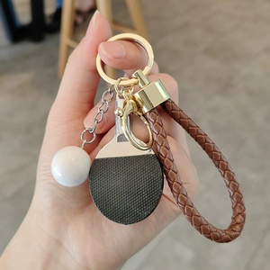 Nuevo Llavero para Amantes del Deporte, Correa de Cuero Trenzado para Teléfono, Colgantes Creativos para Mochila Deportiva, Llaveros de Raqueta de Tenis de Mesa - Product Image 5