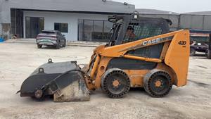 Avancé utilisé pour CASE 420 Skid Steer Loader Heavy Duty pour la construction Aménagement paysager Applications minières avec moteur à noyau - Product Image 4