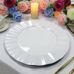 Placa de cargador de plástico blanco con borde ondulado de 13 pulgadas de lujo, elegante, desechable, para fiestas de cumpleaños, Decoración de mesa debajo del plato - Product Image 3