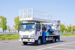 Camion élévateur télescopique à nacelle aérienne de grande plateforme de 10 mètres de marque japonaise avec une capacité de charge de 500 kg - Product Image 4
