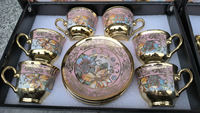 TGYW Nouveaux ensembles de tasses à thé et soucoupes en céramique à motifs en relief, coffret cadeau 6 pièces, ensemble de tasses à café arabes de luxe plaquées or