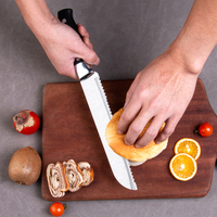 Couteau à sandwich dentelé en acier inoxydable pour trancher le pain, les gâteaux et les pâtisseries – Outil de cuisine familial pour le petit-déjeuner