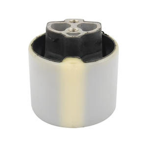 Audi A7 A6エンジンフットラバーギアボックスゴム油圧サスペンション7L8199131A 7L6199131 95537504900に適しています - Product Image 3