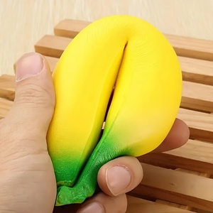 Porte-clés Halloween Pâques en plastique écologique, jouets de décompression, banane factice, mangue artificielle, pastèque, jouet musical à pincer parodique - Product Image 4