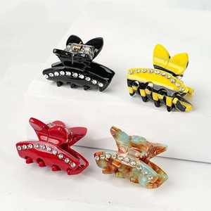 Kinling OEM Design <span class=keywords><strong>Mini</strong></span> <span class=keywords><strong>pince</strong></span> à cheveux en acétate avec strass brillants, <span class=keywords><strong>pince</strong></span> à cheveux en forme de <span class=keywords><strong>crabe</strong></span> transparente pour filles - Product Image 2