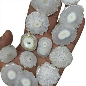 ควอตซ์พลังงานแสงอาทิตย์คุณภาพสูง 100% ธรรมชาติ รูปทรงและขนาดคละแบบ สำหรับทำเครื่องประดับ DIY ขายส่งจากโรงงาน - Product Image 4