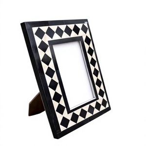 Cadre photo RoyalCraft en os incrusté, support décoratif pour photos fait main de qualité supérieure pour les intérieurs élégants de la maison et du bureau - Product Image 1
