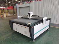 Offre spéciale coupe-cuir à grande vitesse système de coupe de jeans CNC tissu couteau oscillant Machine de découpe pour textile