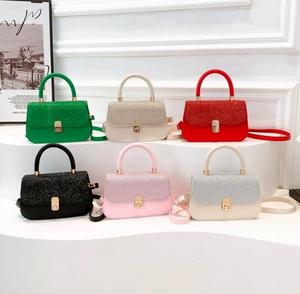 Bolso de hombro para mujer de nuevo estilo a la moda, fiesta para mujer brillante para bolso cruzado, bolso cuadrado pequeño - Product Image 1