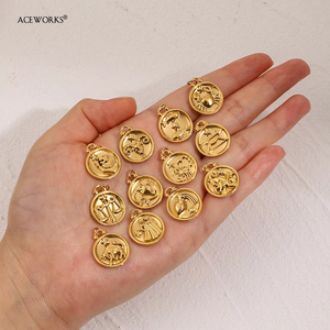 Amuletos del Zodiaco de Doble Cara |   Colgante de Acero Inoxidable Chapado en Oro PVD de 18K con Signo del Zodiaco |   Resistente al agua, hipoalergénico y sin deslustre - Product Image 6