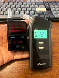 <span class=keywords><strong>Hot</strong></span> Sale New Design Atem Alkohol <span class=keywords><strong>tester</strong></span> Alkohol <span class=keywords><strong>tester</strong></span> Kaufen Sie Alkohol <span class=keywords><strong>tester</strong></span> Alkohol messer für den persönlichen Gebrauch zu Hause Geschenk Auto Camping - Product Image 2