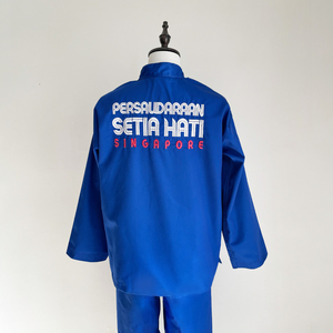 ชุดยูนิฟอร์มศิลปะการต่อสู้คุณภาพสูง สีน้ำเงิน ดำ ขาว สำหรับการแข่งขัน เพนคัค ซิลัต - Product Image 2