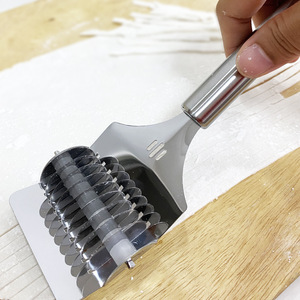 Stainless Steel Manual Noodle Cutter Pasta Cutter Kitchen Tool For Homemade Noodles - Product Image 1
