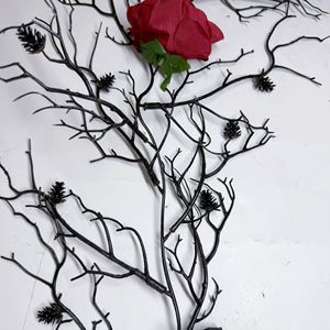 Guirlande décorative artificielle Xi Ye Halloween Rose Vine 175cm avec pommes de pin noires pour décoration suspendue intérieure et extérieure - Product Image 3
