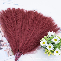 Herbe de la Pampa Artificielle Luxe Bourgogne, Plante Artificielle en Soie Moelleuse, Grande Plante Rouge Vin, Décoration Bohème pour la Maison et les Mariages, Remplissage de Vase