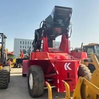 Empileur de conteneurs Kalmar DRS4527-S5 d'occasion de 45 tonnes disponible dès maintenant, avec une garantie d'un an du fabricant d'origine.