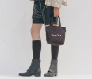 Sac fourre-tout en toile de coton biologique réutilisable en vrac avec motif de lettres imprimé personnalisé avec deux poignées pour une utilisation à la plage - Product Image 2