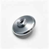Supports de course usinés sur mesure CNC en acier inoxydable et alliage d'aluminium, pièces automobiles OEM avec fonctions de perçage et de brochage