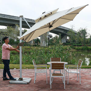 Nouveau design Fabricant chinois Parapluie romain pliable commercial OEM ODM Pare-soleil en aluminium personnalisé <span class=keywords><strong>LED</strong></span> solaire Hôtel Entrepôt - Product Image 5