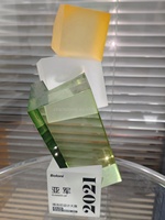 Support de présentation de trophée en acrylique personnalisé, écologique, pour plaque de récompense créative et colorée, gravé au laser pour cérémonie événementielle