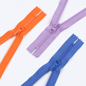 Sas Nhà cung cấp Nhà máy gần cuối 15cm 18cm biểu tượng tùy chỉnh chiều dài màu số 3 <span class=keywords><strong>5</strong></span> 8 nhựa nhựa dây kéo dây kéo <span class=keywords><strong>vislon</strong></span> - Product Image 4