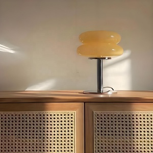 <span class=keywords><strong>Lampe</strong></span> de table en verre Bauhaus <span class=keywords><strong>Macaron</strong></span> à LED dimmable 3 couleurs, abat-jour en verre, pour salon et chambre à coucher, style champignon, vente en gros - Product Image 3