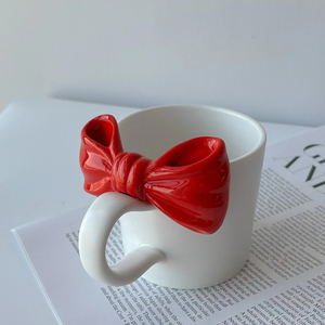 Gốm Mug với Ribbon xử lý ba chiều nơ đỏ đẹp trai gốm Mug cô gái dễ thương món quà sinh nhật - Product Image 1