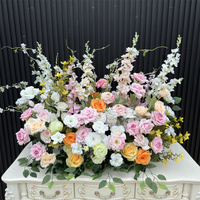 Bruidsboeket op maat gemaakt van zijden kunstmatige rozen, bloemen voor de bruidsgang en bloemen voor de vloer voor bruidsdecoratie