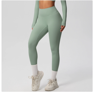 Women's Eco-Friendly Polyester Seamless Yoga Set Short Sleeve Top High Waist Ruched Butt <b>Scrunch</b> <b>Leggings</b> Gym Fitness Outfit - Product Image 4