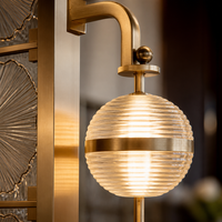 Paravent moderne en verre à motifs en acier inoxydable doré avec éclairage LED, cloison décorative pour hôtel et villa