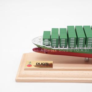 Modèle de <span class=keywords><strong>bateau</strong></span> à l'échelle fait à la main par l'usine O.A.S, échelle 1:1000, modèle de navire de HAUTE QUALITÉ, modèle de navire porte-conteneurs DUQS personnalisé de 35 cm - Product Image 3