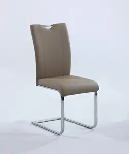 Удобные обеденные стулья из железа и натуральной кожи с различной отделкой в разных цветах