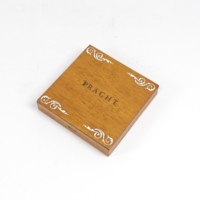 Boîte de rangement carrée en bois pour pièces de monnaie, doublure en daim, 4 supports ronds, logo personnalisé pour l'affichage de pièces commémoratives et l'emballage de cadeaux souvenirs