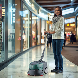 Nettoyeur de sols automatique CleanHorse K1 I Mop pour le nettoyage des lignes de caisse des boulangeries et des zones de réception des bureaux - Product Image 5