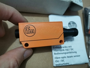 One for IFM New OU5044 Photoelectric Sensor in Box China - Product Image 6