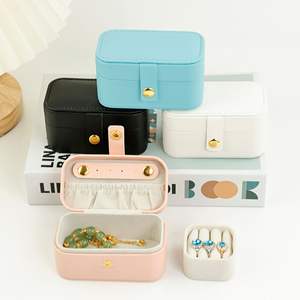 PENOBON moderno y elegante de cuero PU pequeño organizador de joyas para pendientes, collar, pulsera, anillo, exhibición de joyería de viaje portátil - Product Image 5