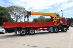 Camion <span class=keywords><strong>Iveco</strong></span> de qualité industrielle avec <span class=keywords><strong>grue</strong></span> de 8 tonnes pour travaux de construction lourde, doté d'une capacité de charge de 8 tonnes et d'un moteur - Product Image 6
