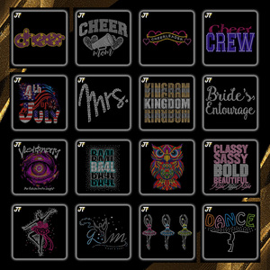 Lettres personnalisées en strass à repasser, applique en vinyle brillant, design de chemise pour maman de l'équipe de football - Product Image 6