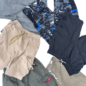 Pantaloncini Estivi Usati in Cotone da <span class=keywords><strong>Uomo</strong></span> Abbigliamento di Seconda Mano di Marca Importati Pantaloni Corti Cargo Usati Balle di Vestiti Usati - Product Image 3