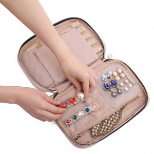 Étuis de rangement pour bijoux de voyage, sac organisateur de bijoux en coton personnalisé pour colliers, boucles d'oreilles, bagues, bracelets, fabriqué en usine BSCI - Product Image 3