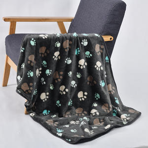 Manta impermeable de doble capa para perros, mantas de invierno para perros, gatos, manta para mascotas con estampado de pata - Product Image 4