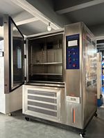 Chambre d'essai environnementale programmable de haute précision à température et humidité constantes