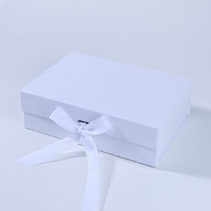 Boîte cadeau personnalisée <span class=keywords><strong>bleu</strong></span> <span class=keywords><strong>pastel</strong></span> avec fermeture magnétique, ruban en soie et finition <span class=keywords><strong>mat</strong></span> laminée, idéale pour bijoux et emballages de faveurs de mariage - Product Image 6