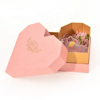 Boîte cadeau d'emballage de fleur de rose en forme de coeur en carton avec logo personnalisé