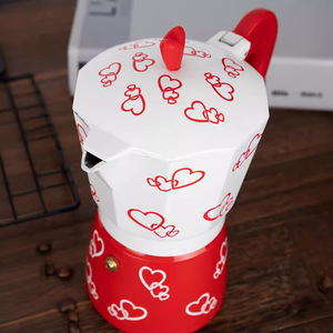 <span class=keywords><strong>Cafetera</strong></span> Moka de Aluminio con Diseño de Corazón Personalizado, <span class=keywords><strong>Cafetera</strong></span> <span class=keywords><strong>Italiana</strong></span> Clásica para Estufa de <span class=keywords><strong>3</strong></span>/6/9 <span class=keywords><strong>Tazas</strong></span>, Venta Directa de Fábrica al por Mayor - Product Image 3