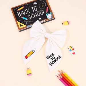 Pinzas para el Cabello con Lazo Bordado para el Regreso a Clases, Pasadores de Tela Blanca con Diseño de Lápiz y Letras ABC para Niñas, Accesorios para el Cabello Escolar - Product Image 5
