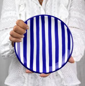 Assiette à dessert en céramique | Assiette à gâteau | Grès jeté à la main, Assiette de poterie à rayures bleu marine de 8 pouces - Product Image 3